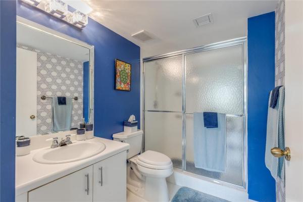 Weldon, 9560 Weldon Cir #J209, Tamarac, Florida 33321, image 1