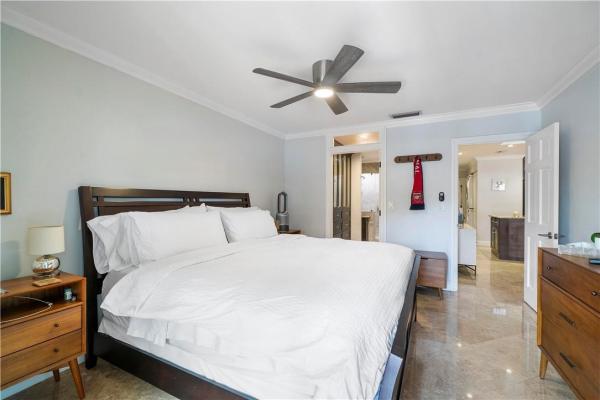 Lake Sandra, 8288 Dundee Ter, Miami Lakes, Florida 33016, image 2