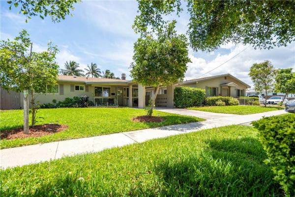 Florian Isles, 1405 NW 10th St, Dania Beach, Florida 33004, image 2