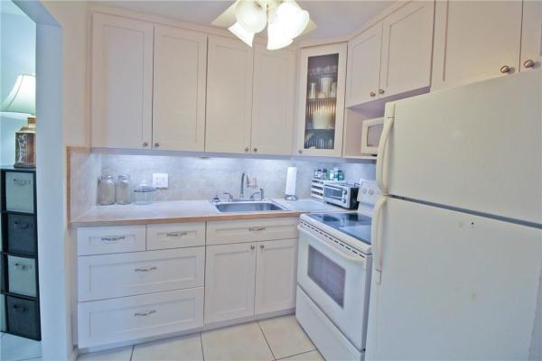 Ellesmere, 1009 Ellesmere A, Deerfield Beach, Florida 33442, image 3