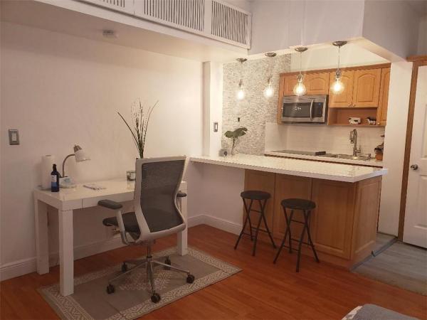 Menores, 119 Menores Ave #10, Coral Gables, Florida 33134, image 1