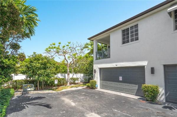 Atlantic East Townhomes, 701 SE 1st Ct, Pompano Beach, Florida 33060, image 3
