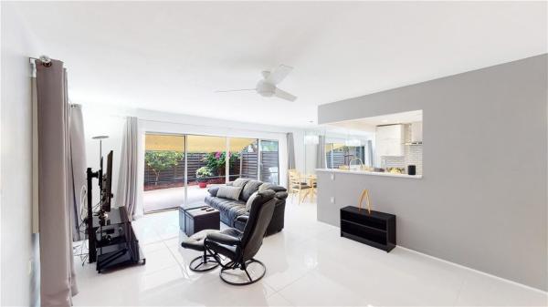 The Island Club, 1501 SE 15th St #2-10, Fort Lauderdale, Florida 33316, image 2