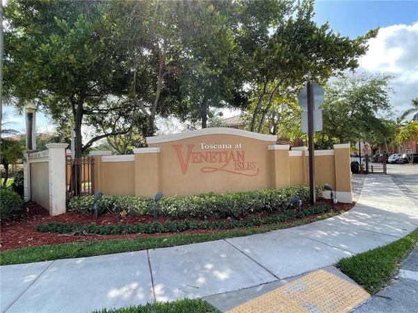 15251 SW 31st St, Unincorporated Dade County, Florida 33185, image 1