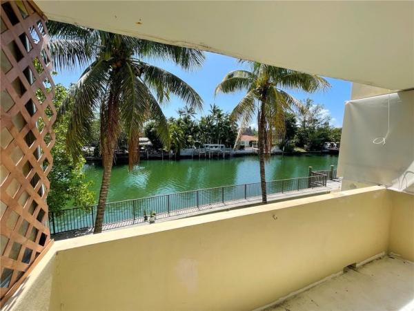 The Castille, 4011 N Meridian Ave #28, Miami Beach, Florida 33140, image 1