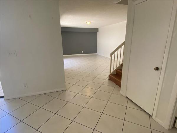 Waterford Courtyards At Crystal Lakes North, 2896 S Waterford Dr #2896, Deerfield Beach, Florida 33442, image 3