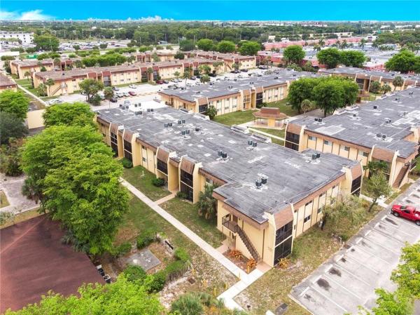Stonebridge Gardens, 2804 NW 55th Ave #2C, Lauderhill, Florida 33313, image 2