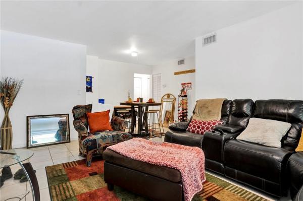 Stonebridge Gardens, 2804 NW 55th Ave #2C, Lauderhill, Florida 33313, image 3