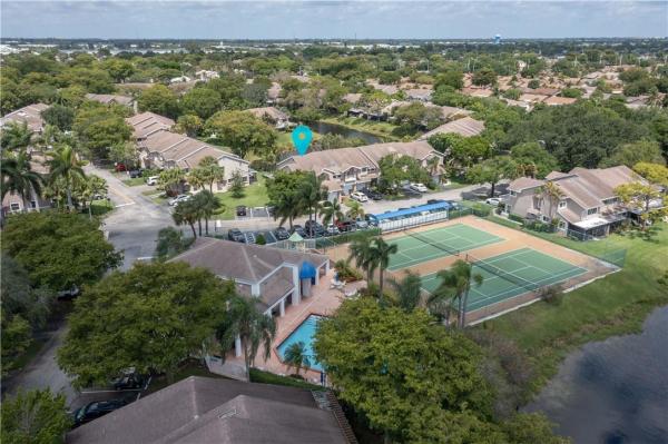 Discovery Pointe, 1865 Discovery Dr, Deerfield Beach, Florida 33442, image 2