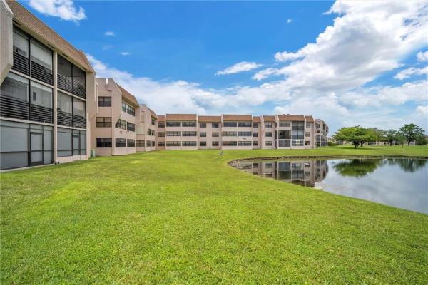 Sunrise Lakes 4, 10123 Sunrise Lakes Blvd #311, Sunrise, Florida 33322, image 1