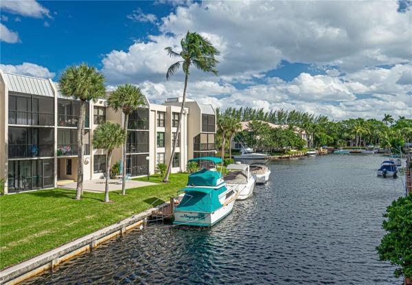 Boca Bayou, 1 Royal Palm Way #2040, Boca Raton, Florida 33432, image 2