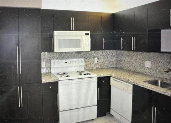 The Gardens Of Bonaventure 11 West, 390 Racquet Club Rd #104, Weston, Florida 33326, image 1