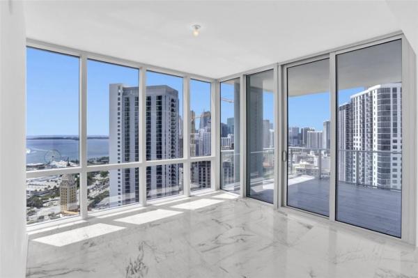 Paramount Miami Worldcenter, 851 NE 1st Ave #3311, Miami, Florida 33128, image 1