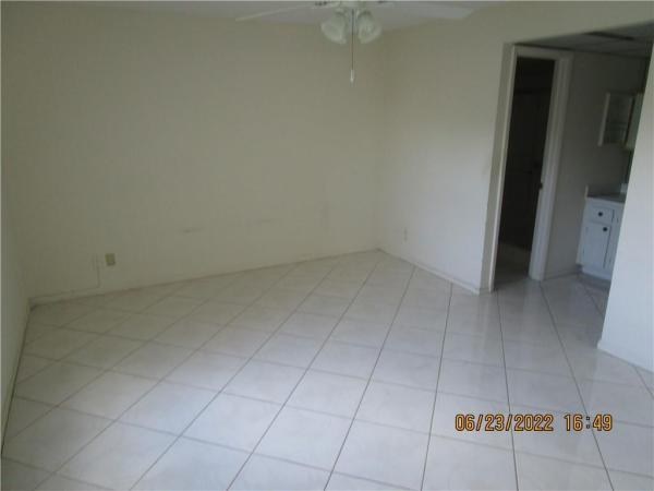 Sunrise Lakes 3, 9481 Sunrise Lakes Blvd #203, Sunrise, Florida 33322, image 1