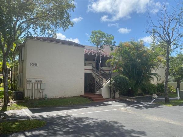 Quatraine, 20015 NE 3rd Ct #06, Ives Estates, Florida 33179, image 1