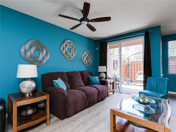Las Brisas, 213 Las Brisas Cir, Sunrise, Florida 33326, image 3