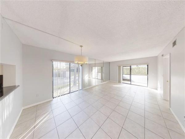 San Remo Golf & Tennis Club, 351 Club Cir #101, Boca Raton, Florida 33487, image 2