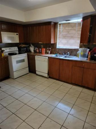 Golden Ridge, 2200 NW 30th Ave, Fort Lauderdale, Florida 33311, image 2