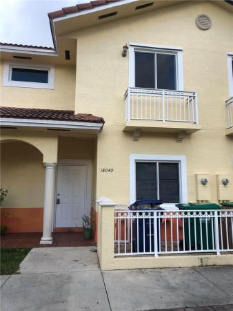 Tuscan Lake Villas, 18049 NW 74th Ct #18049, Country Club, Florida 33015, image 2