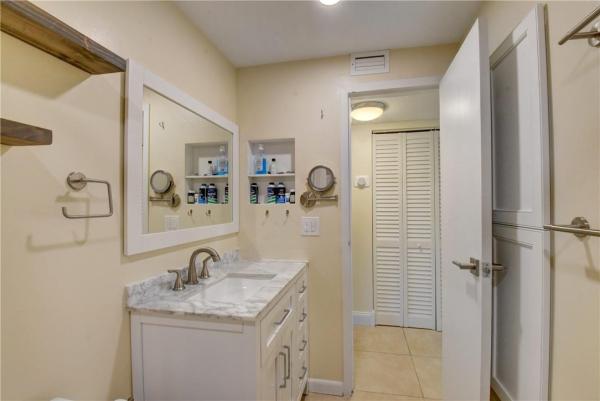 The Woods, 1901 N Andrews Ave #214, Wilton Manors, Florida 33311, image 2