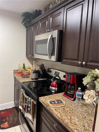 913 Meadows Cir, Boynton Beach, Florida 33436, image 1