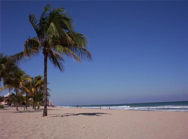 The Hampton Beach Club, 1800 S Ocean Blvd #908, Lauderdale By The Sea, Florida 33062, image 3