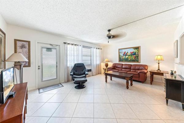 Farnham, 74 Farnham D, Deerfield Beach, Florida 33442, image 2