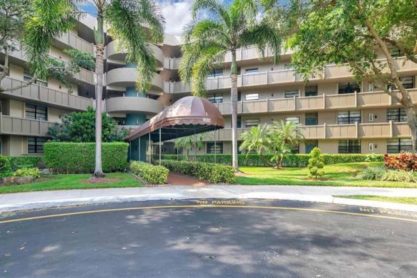 Colony Point, 900 Colony Point Cir #218, Pembroke Pines, Florida 33026, image 1