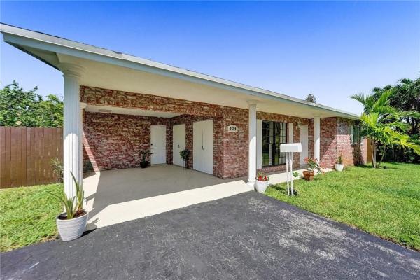2609 NW 9th Ter, Wilton Manors, Florida 33311, image 2