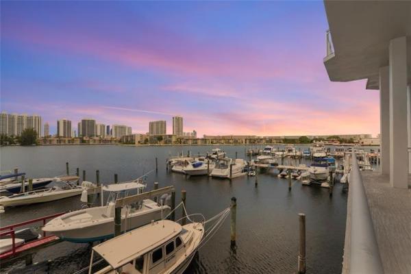 Del Prado South, 18031 Biscayne Blvd #304-3, Aventura, Florida 33160, image 2