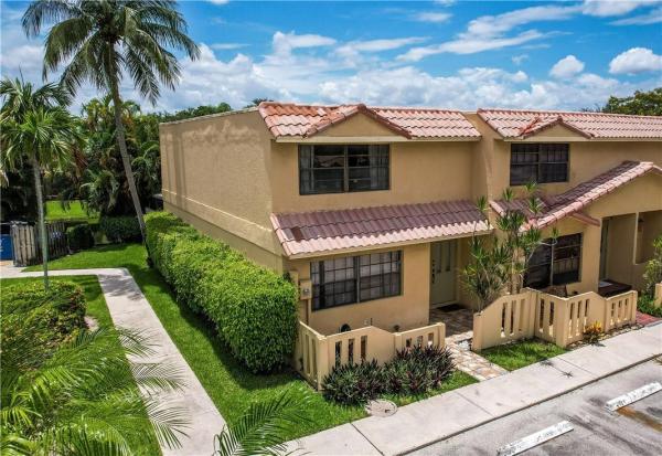 Palm Isles At Welleby, 3917 NW 94th Ave, Sunrise, Florida 33351, image 3