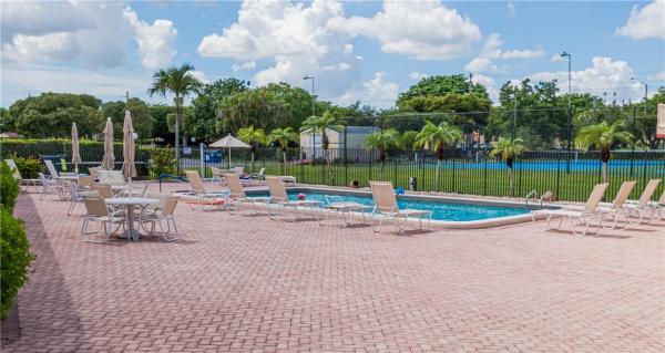 Boca Barwood, 23099 Barwood Ln N #305, Boca Raton, Florida 33428, image 2