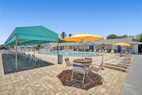Crystal Court Manor, 1551 N 12th Ct #7B, Hollywood, Florida 33019, image 3