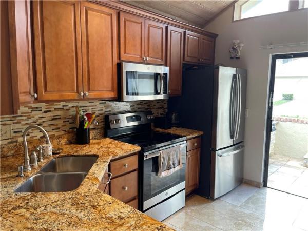 Joggers Run, 506 Maplewood Dr, Greenacres, Florida 33415, image 3