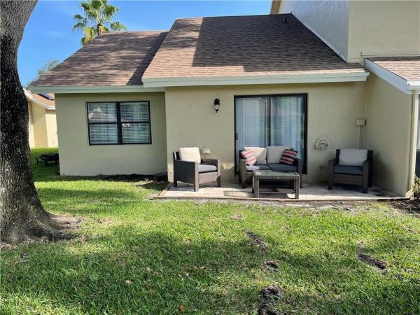 Joggers Run, 506 Maplewood Dr, Greenacres, Florida 33415, image 2