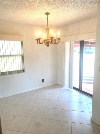 Lincoln Square, 507 Lincoln Ct, Deerfield Beach, Florida 33442, image 1
