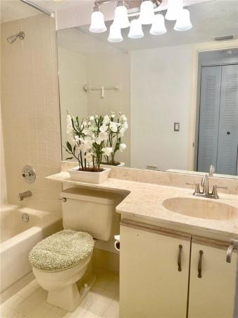 Lincoln Square, 507 Lincoln Ct, Deerfield Beach, Florida 33442, image 3