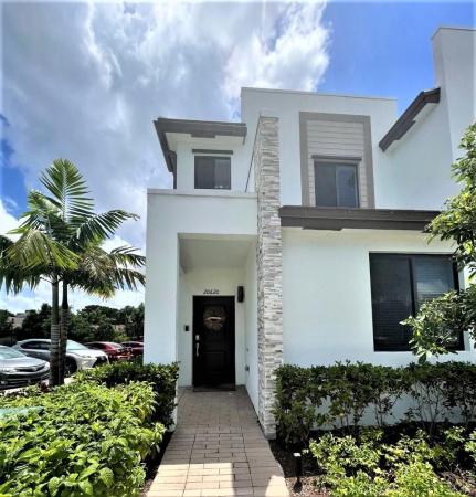Paseos At Via Ventura, 20620 NE 7th Pl, Ives Estates, Florida 33179, image 1