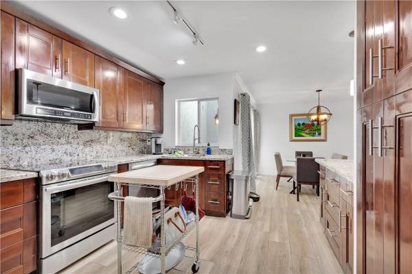 Woods Landing, 6745 NW 169th St #B, Country Club, Florida 33015, image 3