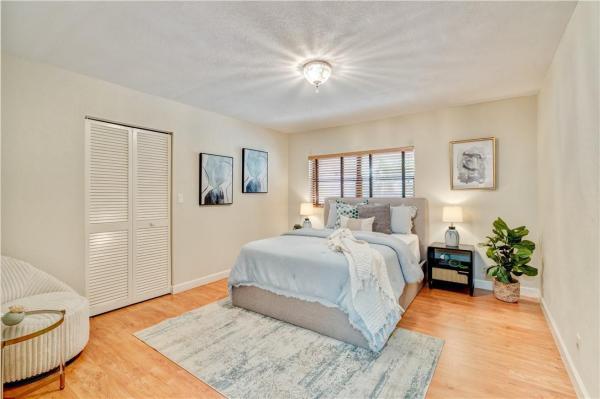 Lago Mar West Lodge, 401 NW 127th Ave #8, Plantation, Florida 33325, image 1