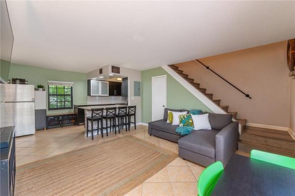 Villa Manors, 2720 NE 8th Ave #9, Wilton Manors, Florida 33334, image 1