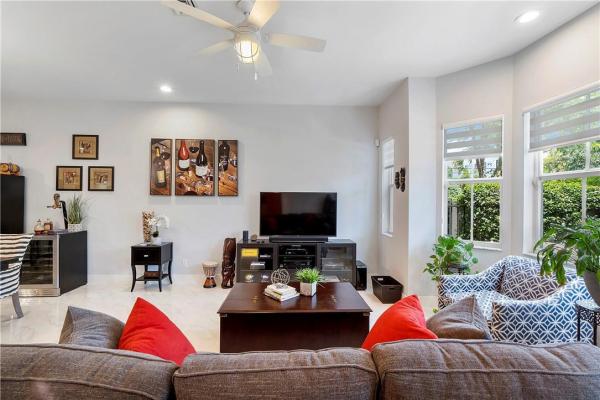 Barcelona Villas, 1626 NE 9th St, Fort Lauderdale, Florida 33304, image 2
