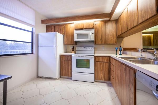 Whitehall 2 Of Pine Island Ridge, 1719 Whitehall Dr #304, Davie, Florida 33324, image 2
