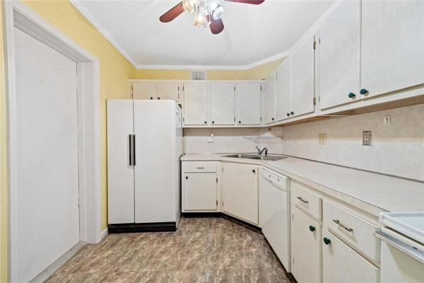 Manor Grove Village, 1951 NE 2nd Ave #201I, Wilton Manors, Florida 33305, image 1