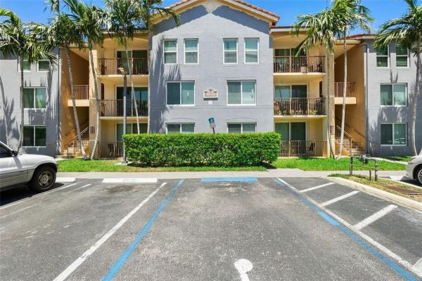 Mirabella Villas, 101 Villa Cir, Boynton Beach, Florida 33435, image 2