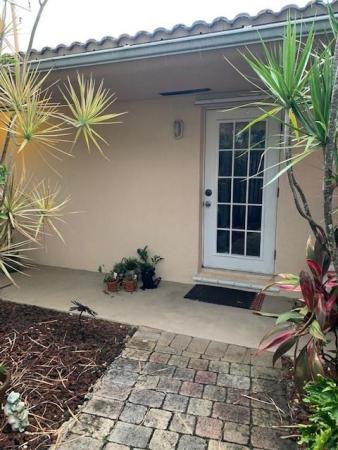 Villa Sunray, 728 NE 13th Ct #14, Fort Lauderdale, Florida 33304, image 1