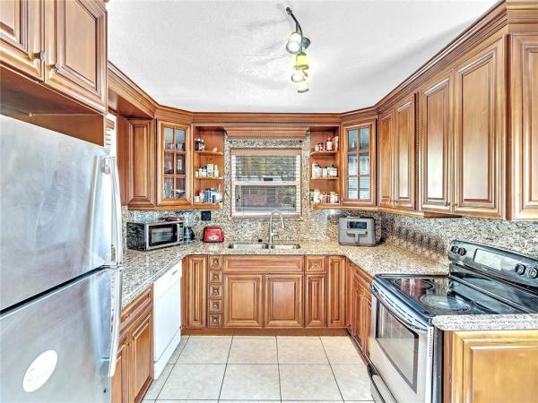 Linwood Gardens, 6457 Meade St, Hollywood, Florida 33024, image 3
