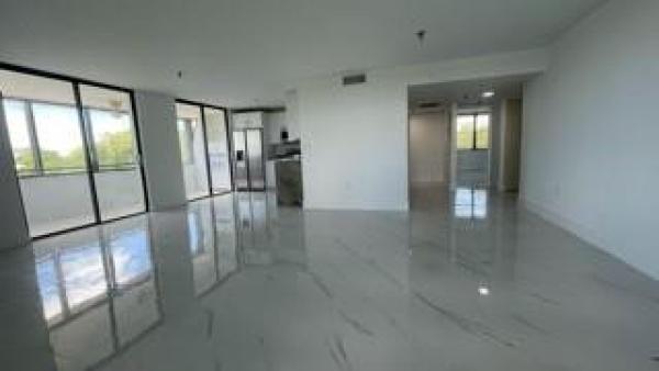 Cedar Glenn, 671 NE 195th St #420E, Ives Estates, Florida 33179, image 1