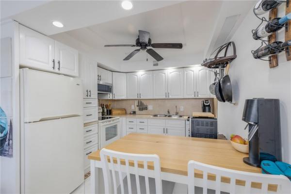 Hythe At Century Village, 1024 Hythe B, Boca Raton, Florida 33434, image 2