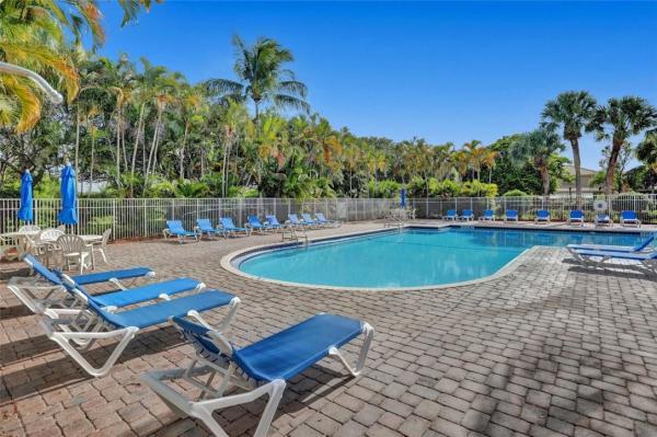 Hypoluxo Haverhill, 5257 Sancerre Cir, Lake Worth, Florida 33463, image 1